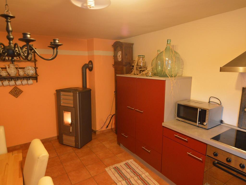Charming Holiday Home In Neumagen Dhron Exterior foto